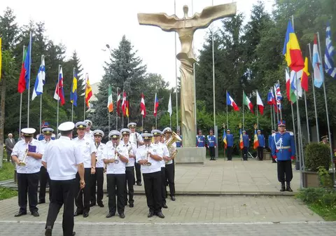 Edilul Sucevei face Arcuri de Triumf 
