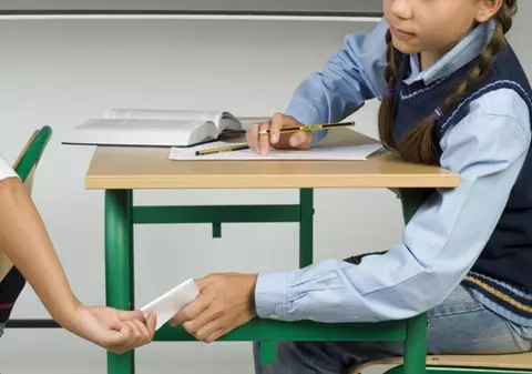 Trişatul la examene devine imposibil datorită tehnologiei