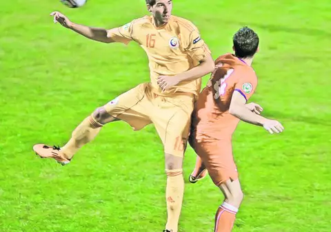 Naţionala Under 19, pregătită de Lucian Burchel, a jucat fără cap contra Cehiei, cedând cu 1-3 în primul meci de la Europene