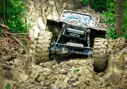 A început concursul de off-road extrem „Castrol Extreme Adventure”
