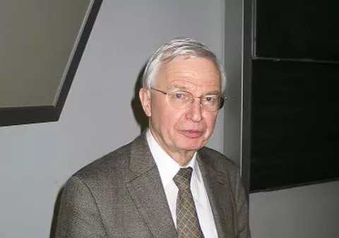 TVR Info: Interviu cu un laureat Nobel, care i-a fost mentor ministrului educaţiei, Daniel Funeriu