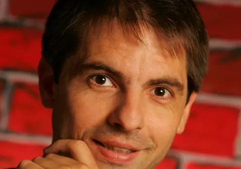 Dan Negru încearcă să ajute un călugăr de la mănăstirea Cozia
