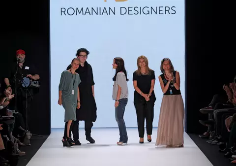 Cinci designeri români au strălucit la săptămâna modei de la Berlin