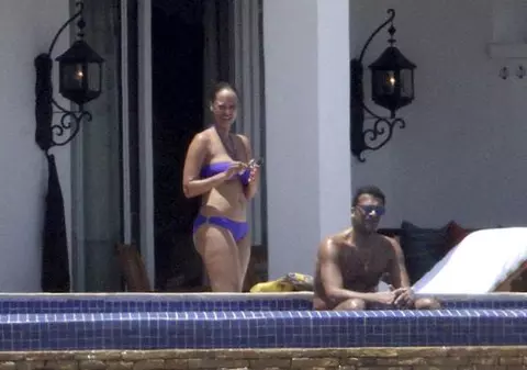 Foto | Wow! Ce s-a îngrășat Tyra Banks!