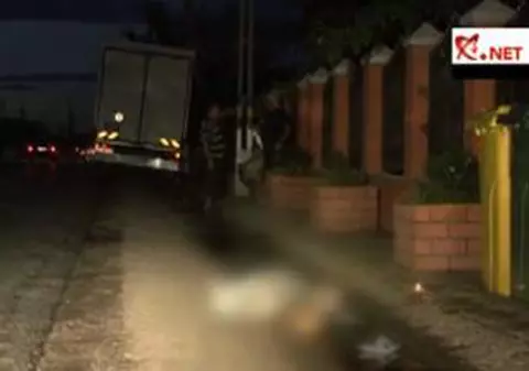 Video | O femeie a murit şi un copil a fost rănit, după ce au fost loviţi pe trecere