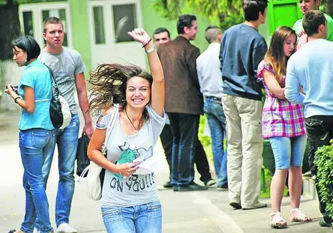Vezi care sunt cele mai căutate facultăți în 2011