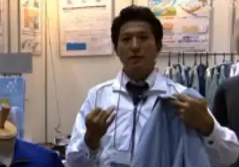 Pe timp de caniculă, japonezii folosesc haine cu aer condiţionat!