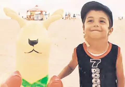 «Cancerul îi macină copilăria băieţelului meu»