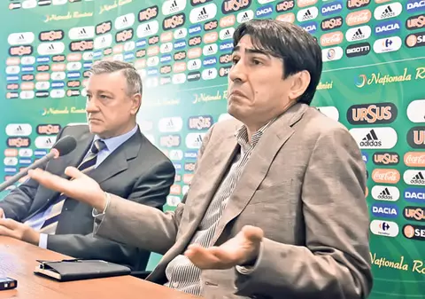 Piţurcă susţine că frustrarea l-a făcut pe Chivu să renunţe la naţională