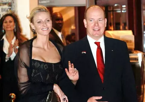 Cuplul regal din Monaco va da în judecată o revistă pentru răspândirea zvonurilor despre divorţ