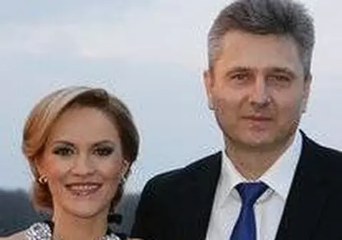 Pandele a dezvăluit venitul soției sale. Află cât câștigă Gabi Firea!