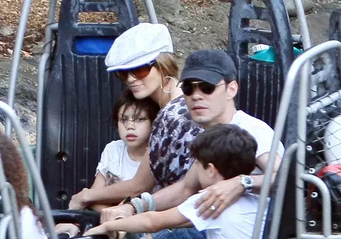 Foto&Video | Ce familie frumoasă formau Jennifer Lopez, Marc Anthony şi cei doi copii ai lor!