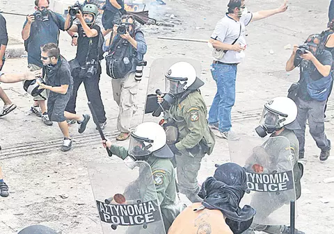 În raportul «Viitoarele şocuri mondiale», Organizaţia pentru Cooperare şi Dezvoltare Economică avertizează: cinci pericole ameninţă omenirea!