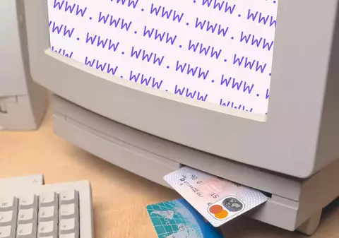 Peste 90% din primăriile din România nu permit plata online a taxelor