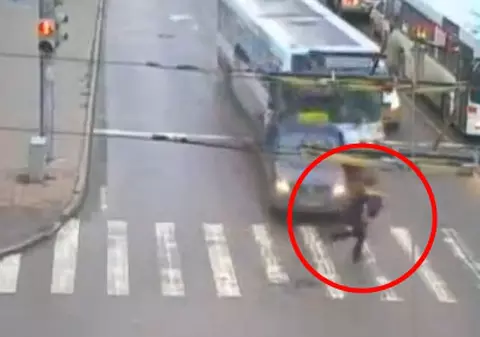 Video | Incredibil! Au fost la un pas de moarte - la propriu