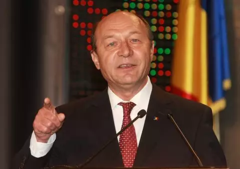 Traian Băsescu: "Am luat Bac-ul cu 7,50"