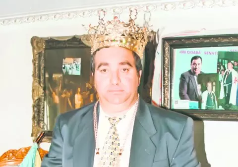 Florin Cioabă, Regele ţiganilor, e fericit că supuşii săi se îmbogăţesc de pe urma creşterii preţului metalului galben: «Bătrânii noştri au avut viziune, d-aia au cumpărat aur!»