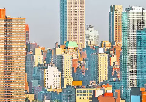 Uau! Sunt mai mare ca Turnul Eiffel!