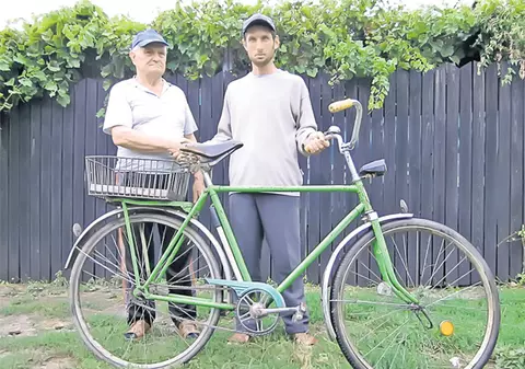 MULŢUMESC, LIBERTATEA! «Acum am din nou o bicicletă»