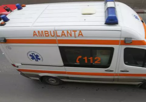 S-au bătut cu bâte şi cuţite, în plină stradă, la Iaşi