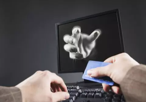 Voucherele, cel mai nou business născut în criză. Vezi câţi bani dau românii pe reduceri