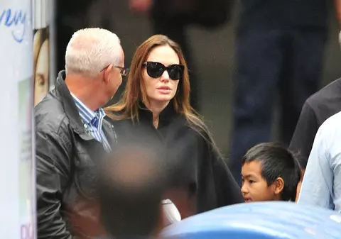 Angelina şi Brad au închiriat un tren pentru a duce copiii în Scoţia