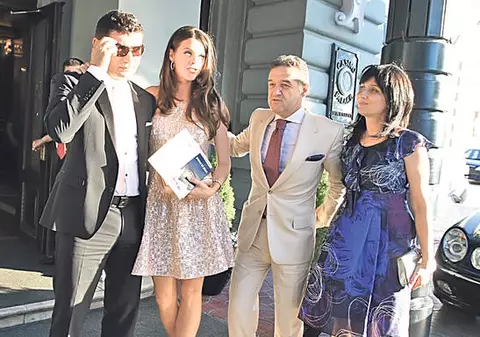 Borcea primește un dar de nuntă de peste 200.000 de euro de la Becali. Află despre ce e vorba!
