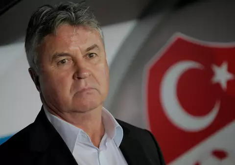 Turcia, adversara României în preliminariile CM 2014, ar putea rămâne fără selecţionerul Guus Hiddink