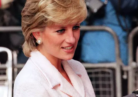 Noi dezvăluiri şocante despre Prinţesa Diana!