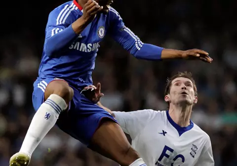 Răpitorii tatălui forbalistului de la Chelsea, Obi Mikel, au cerut drept răscumpărare o sumă "considerabilă" 