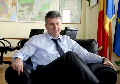Florentin Pandele cere parlamentarilor să nu susțină bugetul pe 2018 și amenință că va protesta în Piața Victoriei