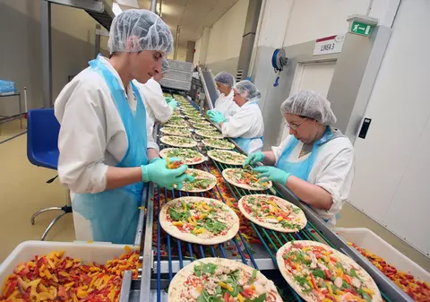 A condus peste 2.000 de kilometri pentru a cumpăra pizza de 1.000 de dolari