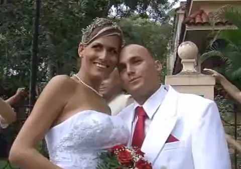 Video | Prima nuntă gay din Cuba, organizată de ziua lui Fidel Castro