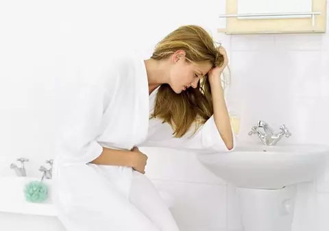 O tulpină de salmonella rezistentă la antibiotice ameninţă să se răspândească în lume