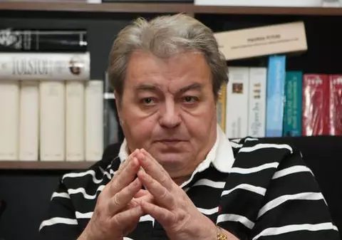 Vadim Tudor: ”M-am culcat cu patru femei pe zi”