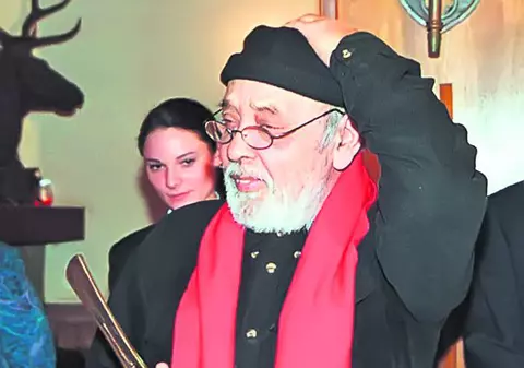 Condus pe ultimul drum de o mână de oameni