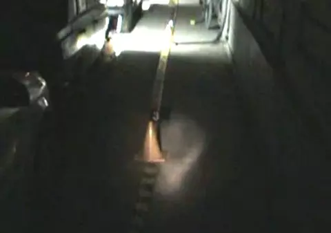 Video | Şi-a atacat în stradă rivalul în dragoste