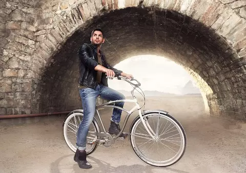 Marius Nedelcu face cadou o bicicletă pe Facebook