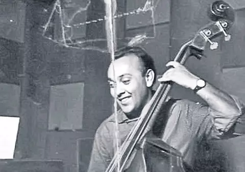 Johnny Răducanu făcea muzică de la 5 ani