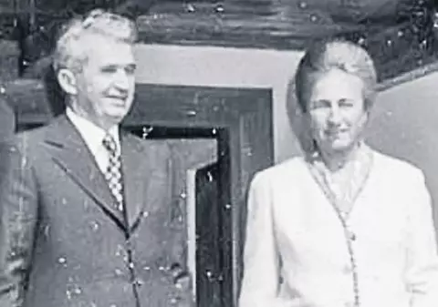 Ceas primit în dar de la Nicolae Ceauşescu revendicat de fostul ginere
