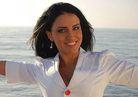 Adelina Pestrițu și-a mărit buzele