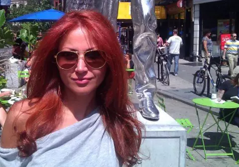 Anamaria Ferentz s-a vopsit roșcată. Îți place cum îi stă?
