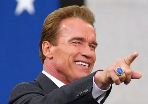 Arnold Schwarzenegger îşi va lansa autobiografia