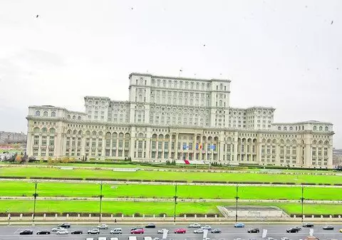 Bucureștiul, recomandat de experţii în relaţiile de cuplu ca destinație romantică neobișnuită