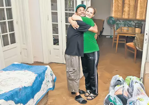 Ne scriu cititorii | "Uraa! Avem o casă. Mulţumim, Libertatea!"