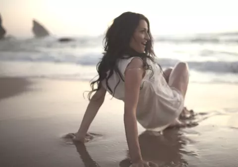 Claudette a luat-o la fugă când a văzut un stripper: "Doamne fereşte de aşa oameni"