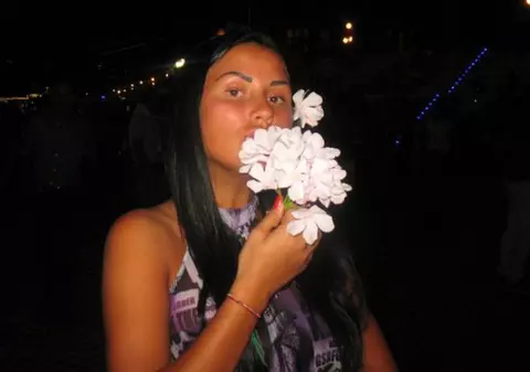 Ce schimbată e Daniela Crudu nemachiată! Îți place cum arată?
