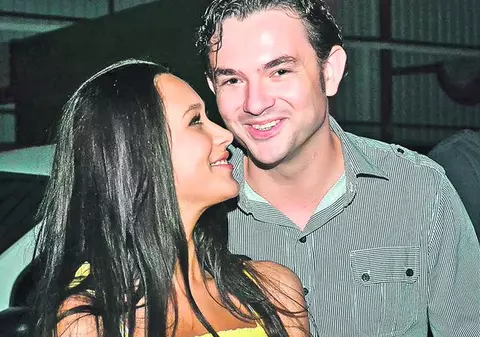 I-am găsit pe îndrăgostiţii surprinşi jurându-şi iubirea la malul mării