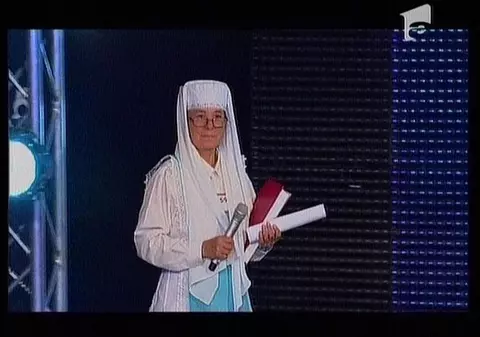 O măicuță, la X Factor: "Dacă nu trec de preselecții, Terra e în pericol"