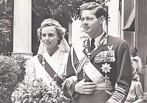 Regele Mihai i-a făcut curte Reginei Ana a României 16 zile, apoi a cerut-o în căsătorie
